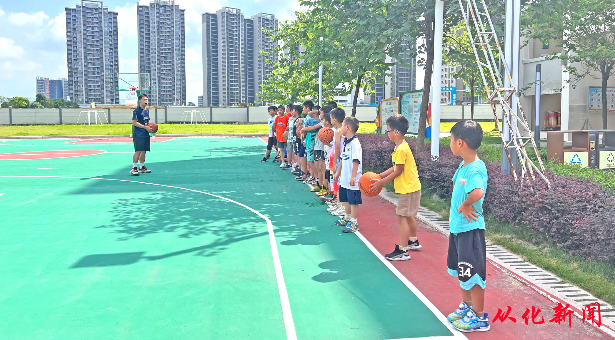 西宁小学开展托管班体育课程.jpg
